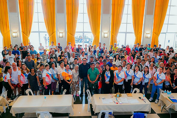 145 Bacolod Fire Victims Receive P4.39M Housing Aid from NHA, City