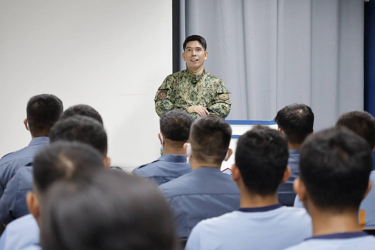 PRO 6 Intensifies Ligtas Paskuhan 2025 Security Across Western Visayas