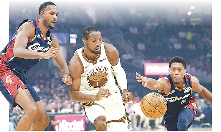 Warriors Stun Cavaliers 99-94 Despite Missing Curry, Butler, Green