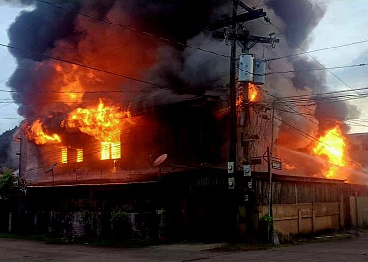 Firefighter Injured in Basilan House Fire, Gas Tanks Hamper Response
