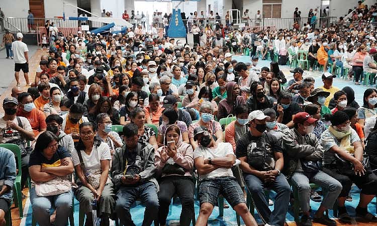 Pampanga Distributes Aid to 4,281 Patients with Cancer, Kidney Disease, TB