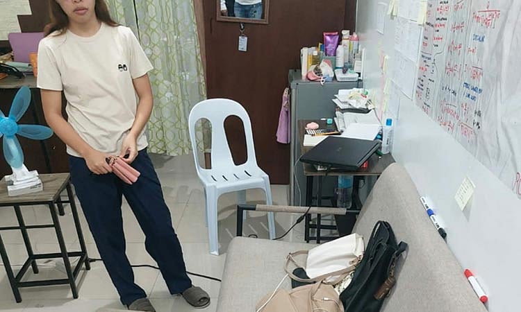 Cebu Condo Robbery: Woman Held at Knifepoint, P20K Phone Stolen