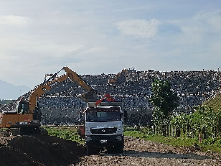 Bacolod Mayor Inspects Landfill to Prevent Cebu-Like Collapse