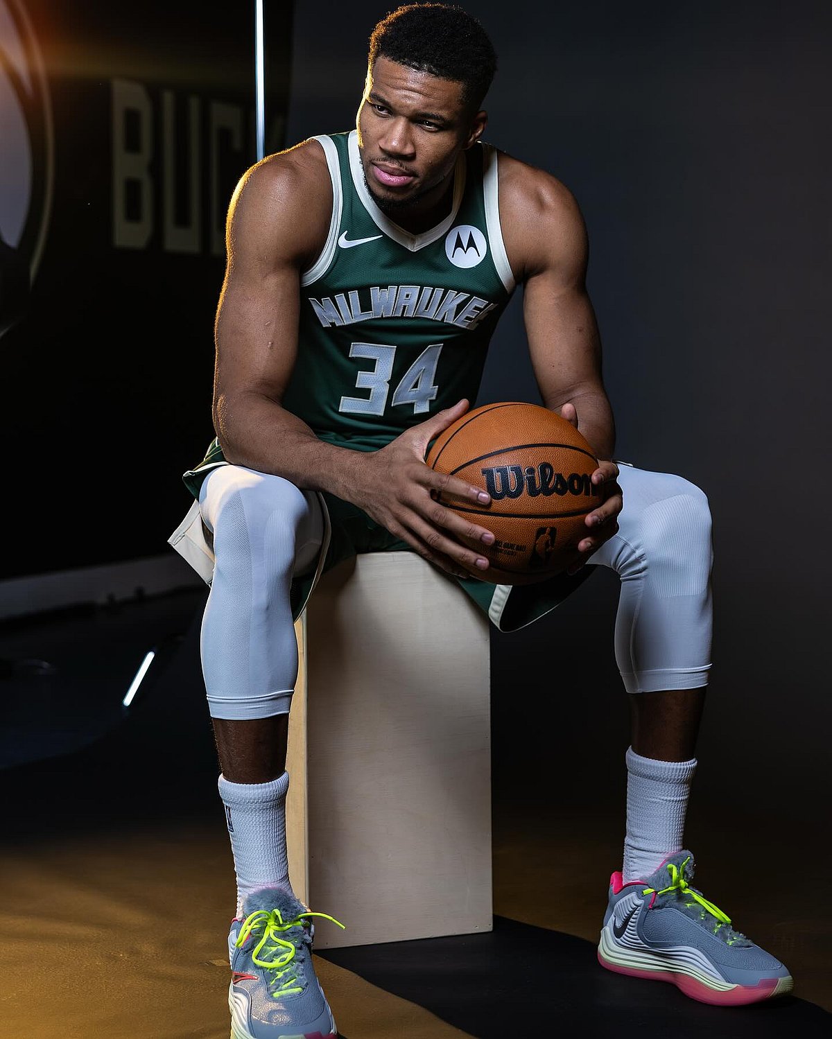Bucks Fans Boo Team, Giannis Boos Back in 139-106 Loss to Wolves