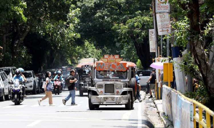 DOLE Launches Emergency Employment for 1,000 Jeepney Drivers Amid Fuel Crisis