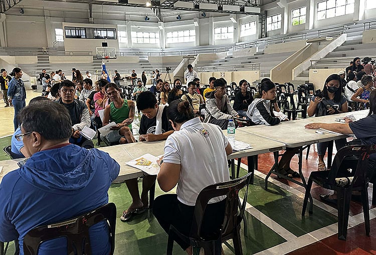 Bacolod City Distributes P1.255M Aid to 117 Fire-Affected Families