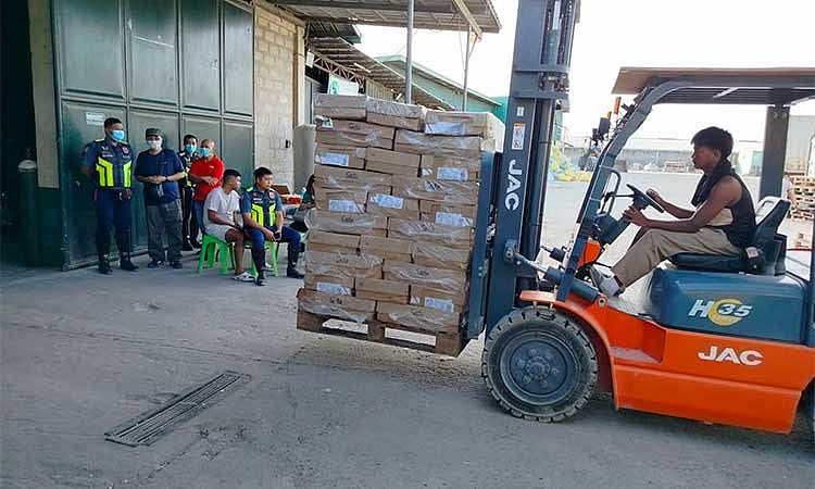 PNP HPG Seizes Smuggled Brazilian Meat in Bulacan, Arrests 8