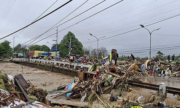 Iligan City Under State of Calamity as Typhoon Basyang Floods Bridge, Over 24,000 Affected