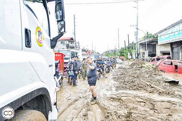 PNP assists in restoration of normalcy after ‘Basyang’