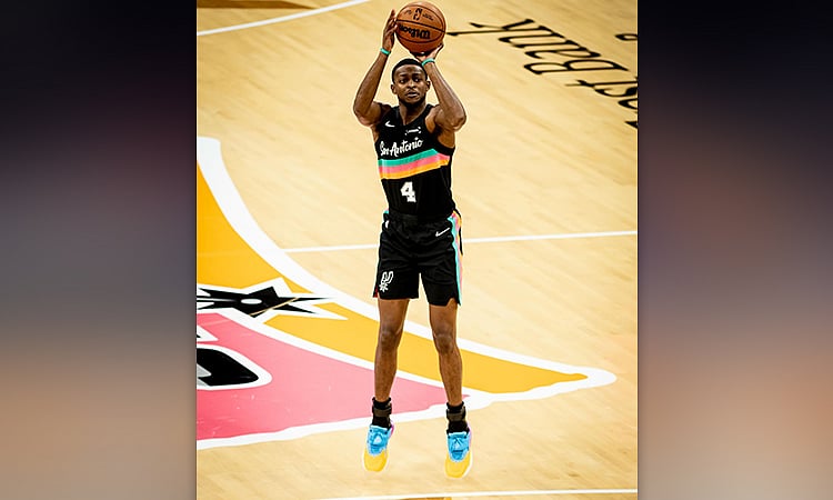 Antetokounmpo pulihan ni Fox