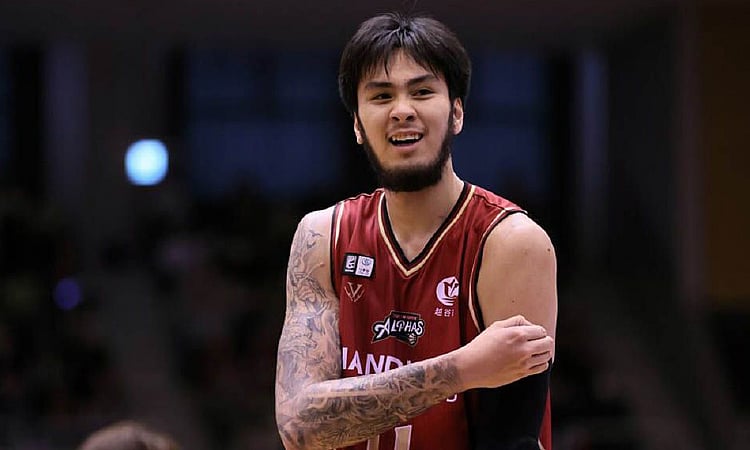 Kai Sotto Dominates in B.League Victory with Double-Double Performance