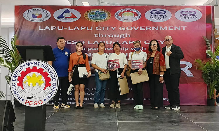 Lapu-Lapu City's Pre-Valentine Job Fair Secures Immediate Employment for Over 300 Applicants