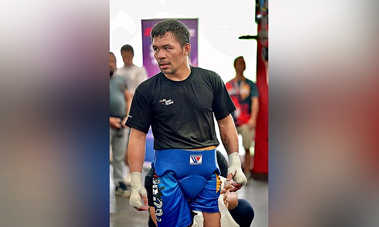Filipina Tennis Star Alex Eala Aims to Draw Manny Pacquiao to Her Matches