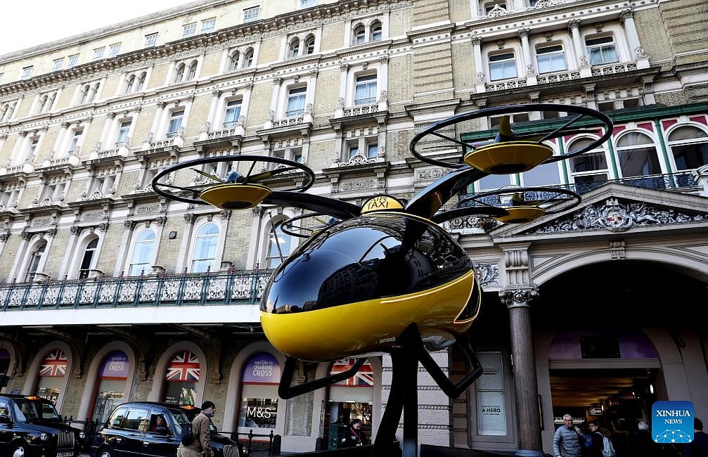 U.S. Launches Pilot Projects for Flying Taxis and Next-Gen Aircraft