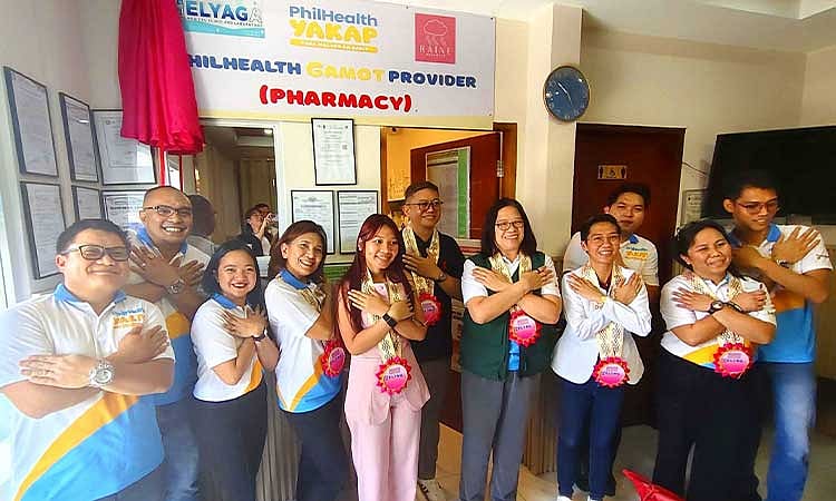 PhilHealth Yakap, Gamot
launched in Zambales