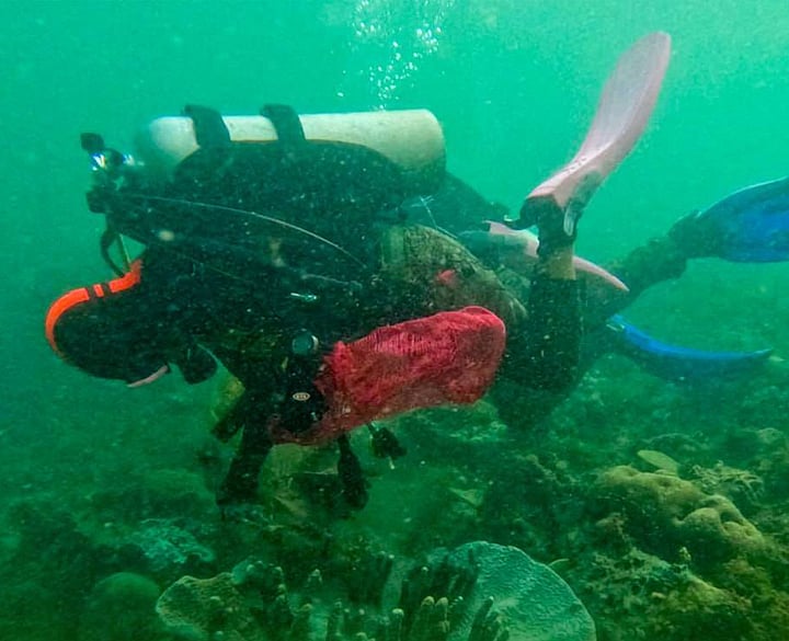 Troops, cadets conduct coastal, underwater clean-up in Basilan beach