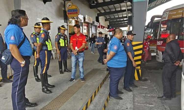 PNP orders maximum police presence at transport hubs for Holy Week