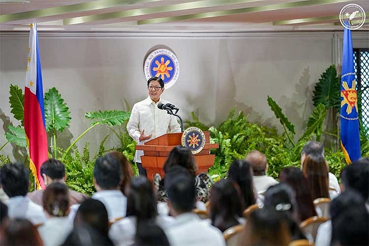 Marcos mulls meeting with Iran amid oil crisis