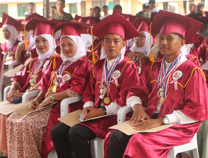 76 Sulu town learners complete Army Literacy Patrol System program