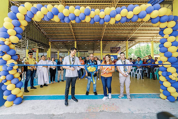 Benitez Inaugurates Six Infrastructure Projects in Victorias City