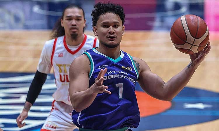 Beermen mobangga sa poste sa Road Warriors