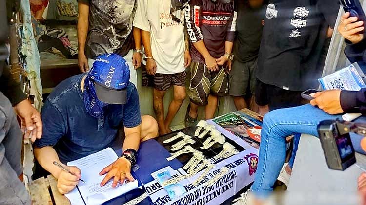 Police net 96 in anti-drug operations, seize P27.1M shabu