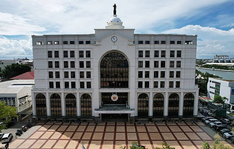Iloilo City boosts heat response with cooling centers, water distribution