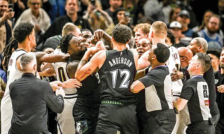 Wolves gikuniskunis ang Nuggets