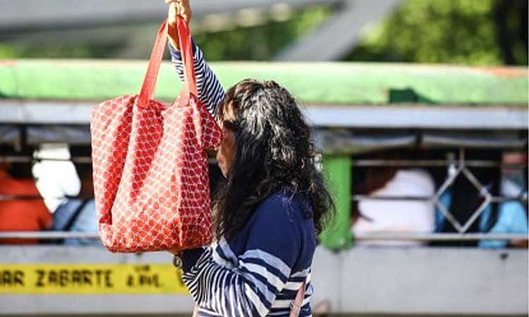 Hot, humid weather on Monday due to easterlies