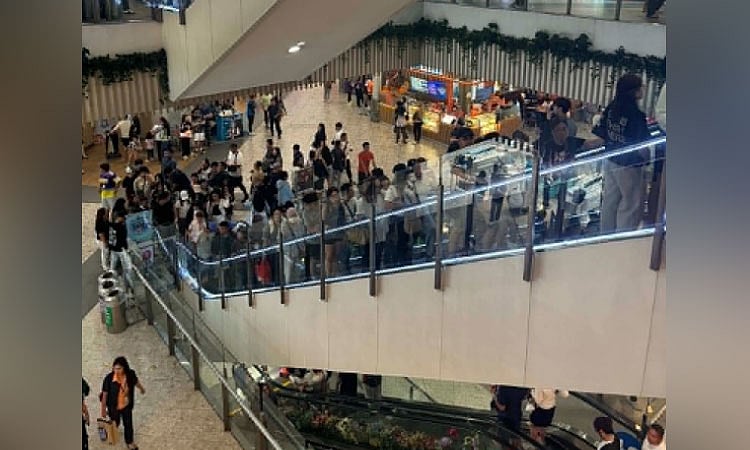 Filipinos less upbeat on near-term outlook