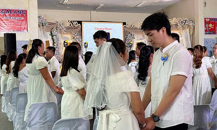Magalang Hosts Mass Wedding for 49 Couples in Founding Anniversary
