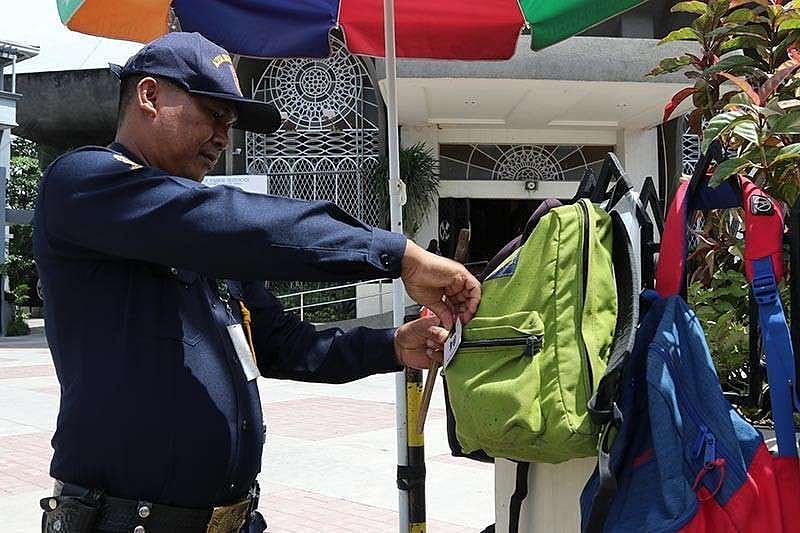 No 'No Backpack policy' in Roxas night market
