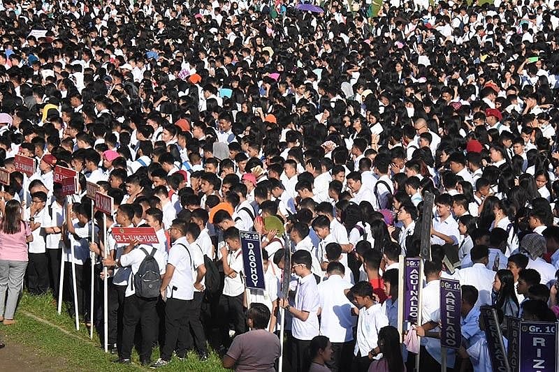 Students continue to increase; classrooms 'overly congested'