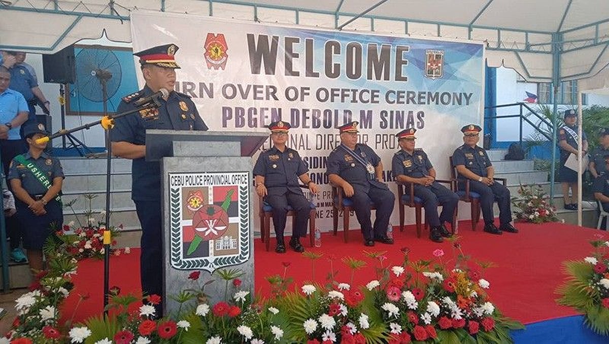 Colonel Roderick Mariano assumes Cebu Provincial Police Office post