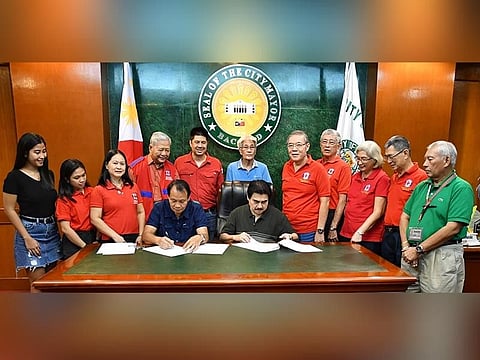 Red Cross-Bacolod gets lot donation