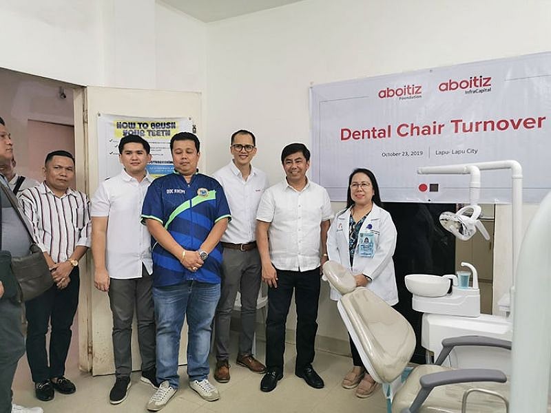 LapuLapu gets dental equipment from Aboitiz InfraCapital