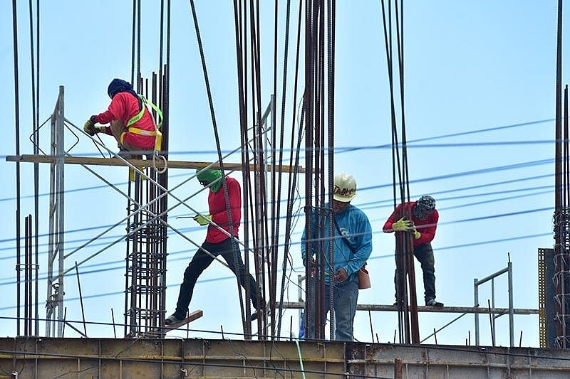 Cebu Labor Groups Demand P1,200 Minimum Wage Ahead of Labor Day