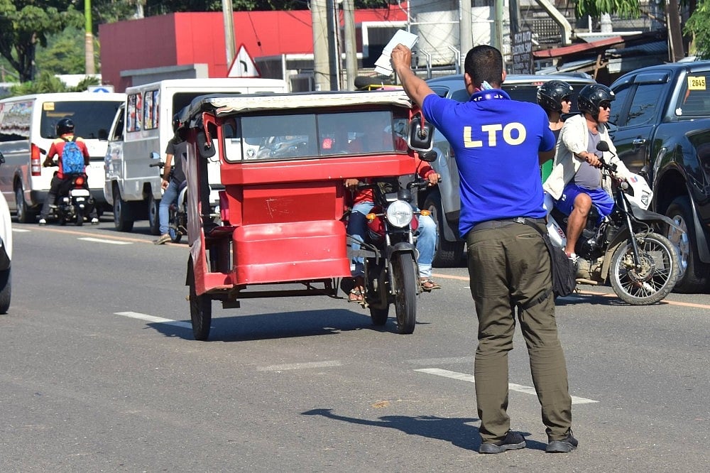 LTODavao apprehends illegal trikes along F. Torres