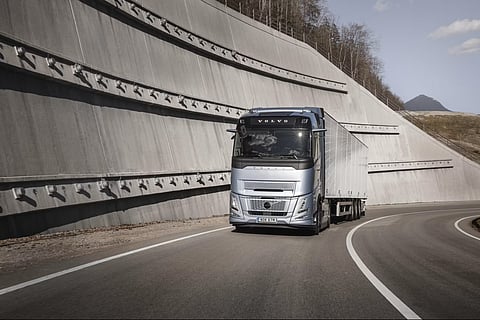Volvo Trucks Launches World-first Stop/start Engine Technology to Save Fuel and CO2