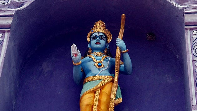 Lord Rama statue at Venkateswara Temple in Midhilapuri VUDA colony, Visakhapatnam (N Aditya Madhav/Wikimedia Commons)