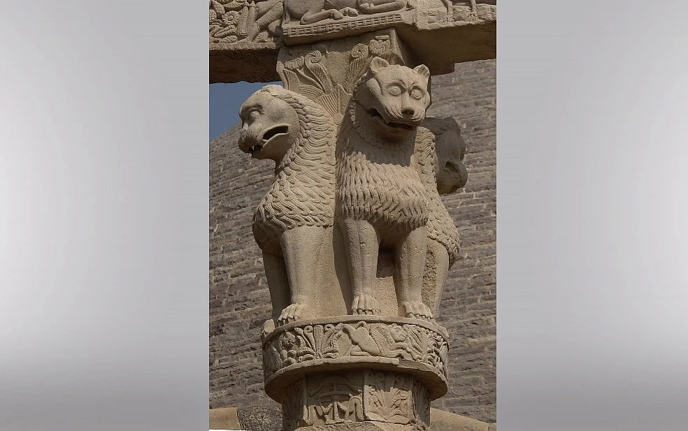 The Lion capital (Yann/Wikimedia Commons)