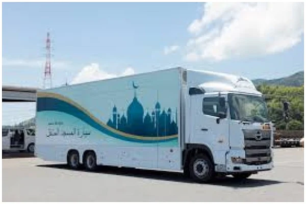 Image courtesy, Foreign press center Japan. MObile Mosque&nbsp;