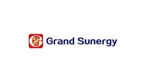 Grand Sunergy: Be Member of Taklamakan Desert Encirclement Project’ Solar Wall