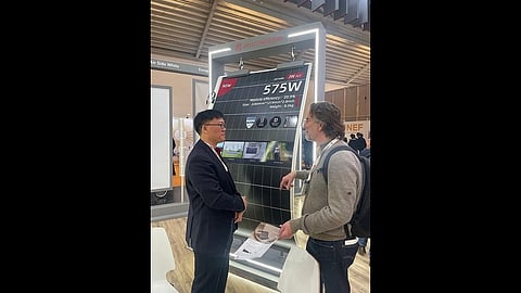 Jolywood's latest flexible PV module.