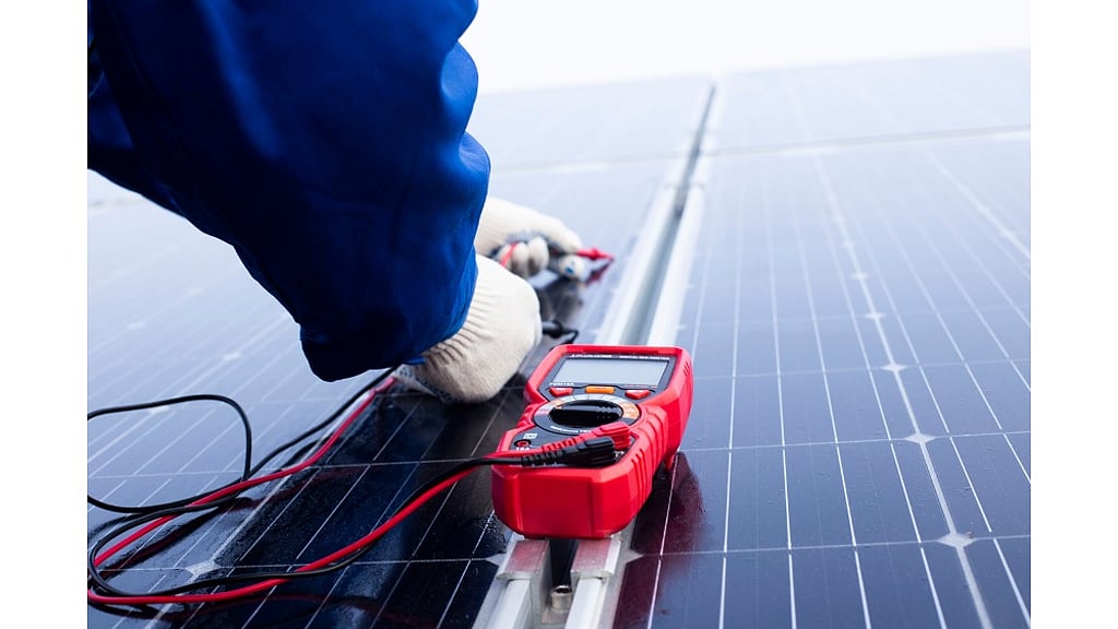Pakistan Inaugurates Country’s First Solar Panel Testing Lab