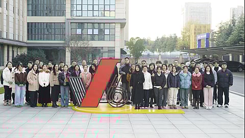 DAH Solar_Full Screen_module