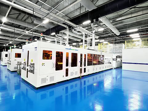 ConfirmWare’s AMS120CA combined tabber-stringer integrates cell slicing, high-speed interconnection, and inspection functions within a double-lane CTS configuration. (Photo Credit: ConfirmWare)