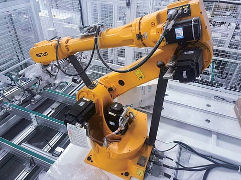 Jinchen’s layup systems automatically position interconnected cell strings onto the module stack prior to subsequent assembly steps. (Photo Credit: Jinchen Machinery)