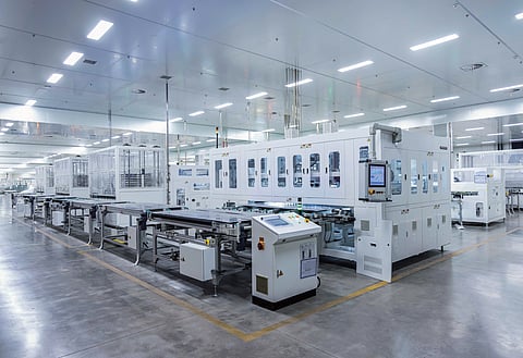 Jinchen’s auto-bussing tool uses non-contact induction soldering to connect cell strings with busbars during module assembly. (Photo Credit: Jinchen Machinery)