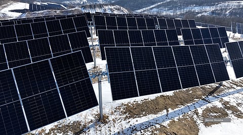 Slope-Optimized: Nevados’ TRACE ATT targets challenging topographies by combining independent-row 1P architecture with advanced terrain coupling, extended tracking range options, and bifacial-friendly geometry. 